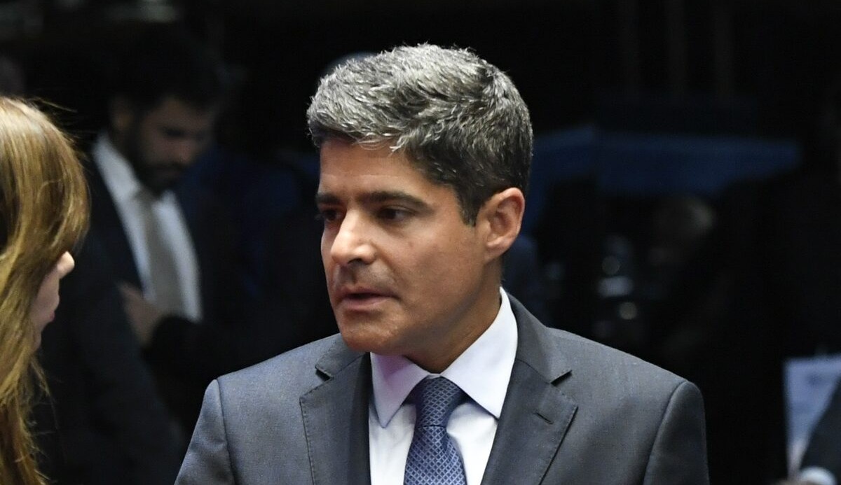 ACM Neto critica chapa pura do PT ao Senado e crise com o PSD