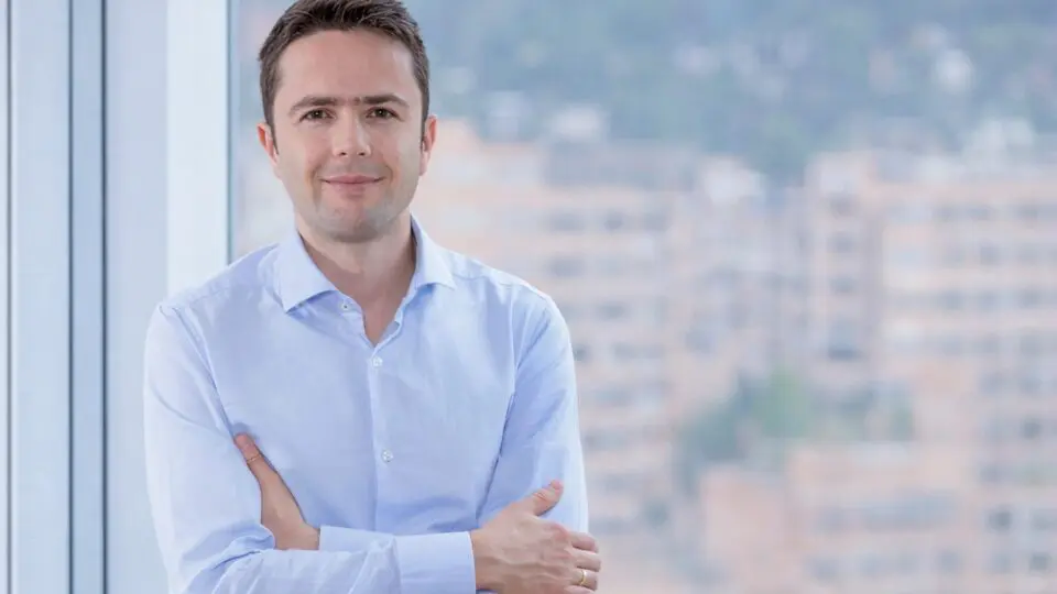 Luis Cuevas, diretor de Secure Power e Negócios de Data Centers da Schneider Electric no Brasil, destaca a importância de cadeias de suprimentos resilientes para a competitividade do setor.