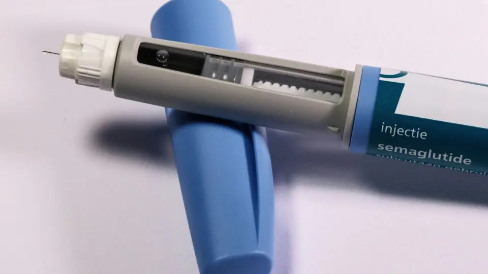 Medicamento na formulação de caneta para tratar a obesidade.