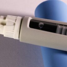 Fármacos em formulação estilo caneta utilizada para diabetes e obesidade.