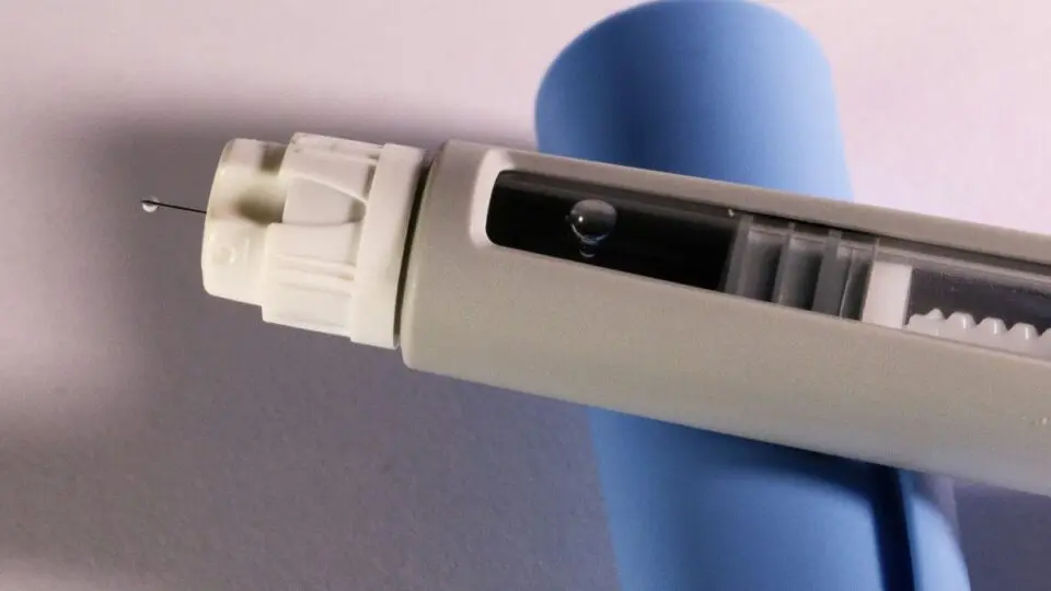 Fármacos em formulação estilo caneta utilizada para diabetes e obesidade.