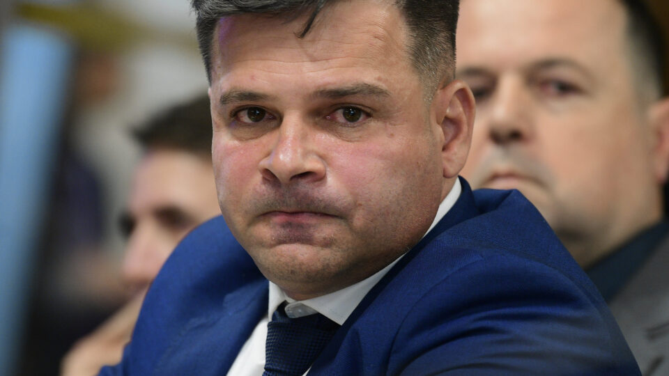 Moraes mantém prisão de ex-assessor de Bolsonaro e autoriza Silvinei a cursar doutorado