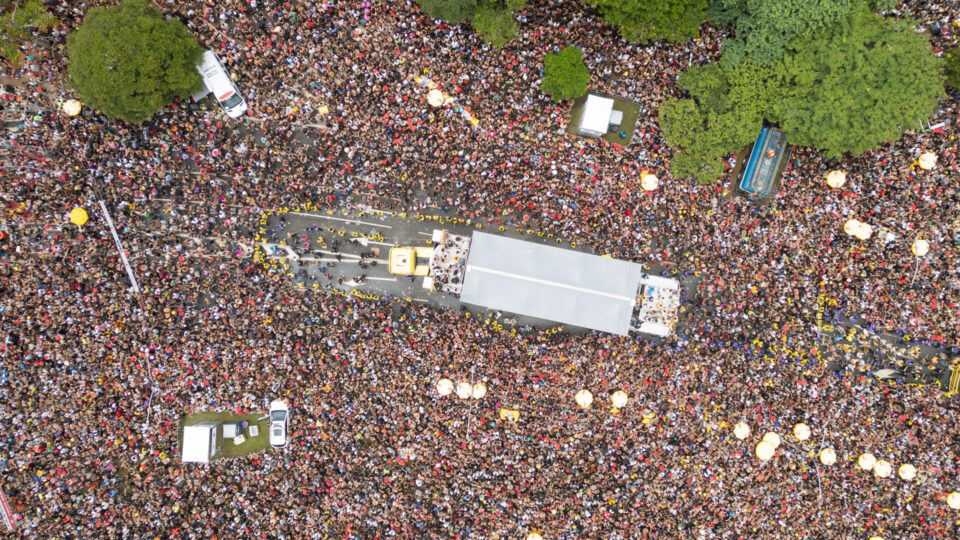 Governador critica excesso de público em bloco do pré-carnaval de SP: “não dá”