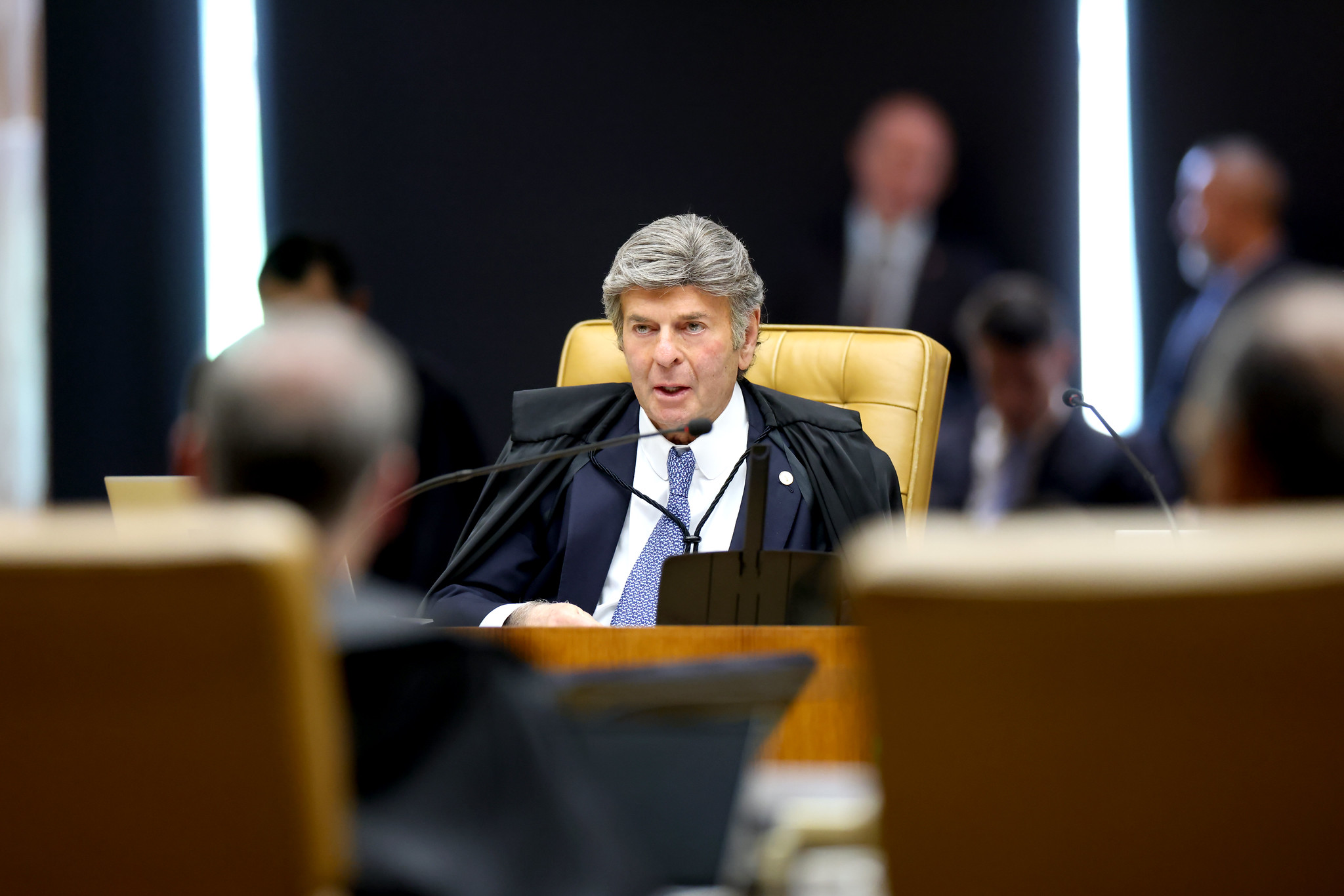 AGU recorre contra decisão de Fux sobre uso do Bolsa Família em bets