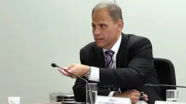 Advogados anunciam "resistência ética" diante de citação por edital e acusam Moraes de abuso de autoridade