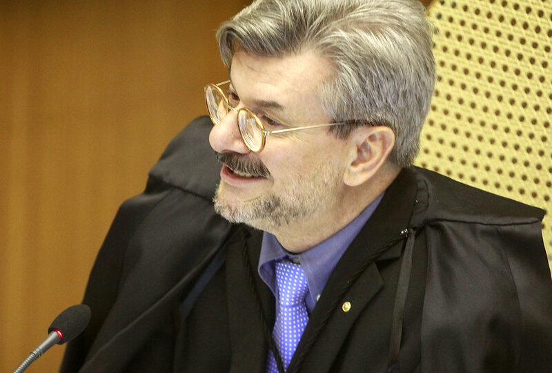 STJ afasta ministro acusado de importunação sexual; ele nega acusações