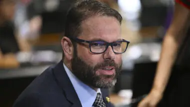 Relator no TSE vota contra cassação do senador Jorge Seif