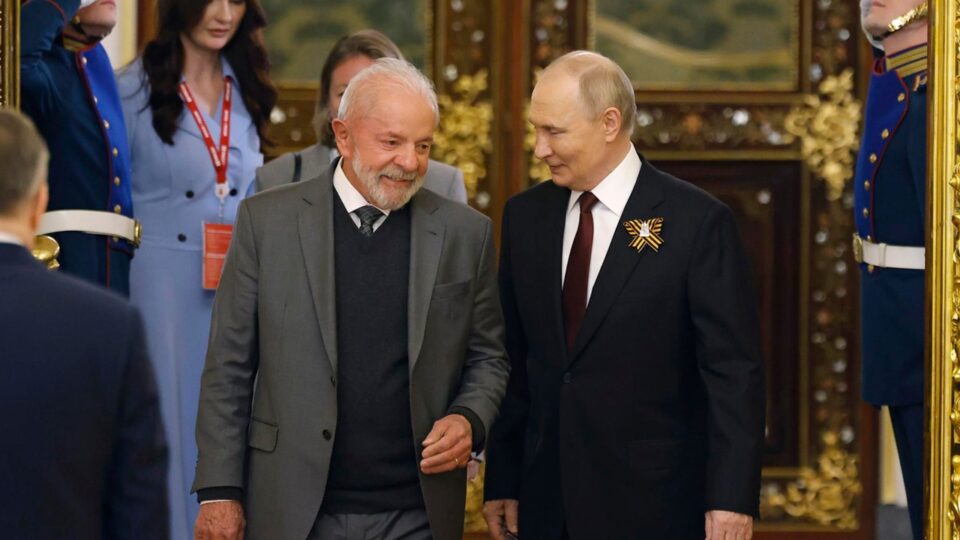 Rússia vende mais petróleo para China e Brasil após perder mercados por pressão de Trump