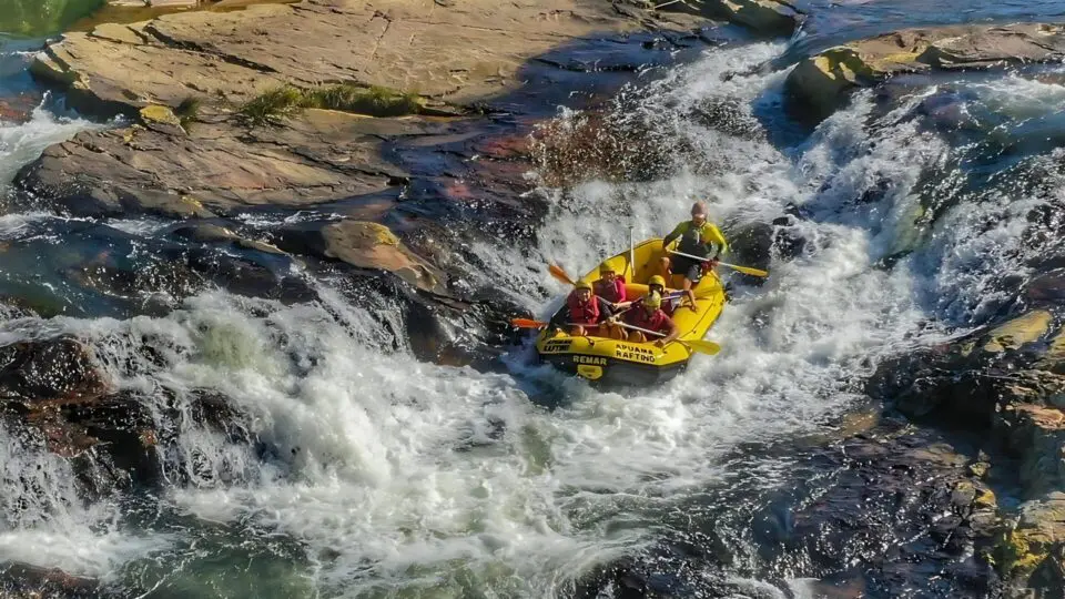 Turismo de aventura: rafting no Rio Cubatão, na Grande Florianópolis