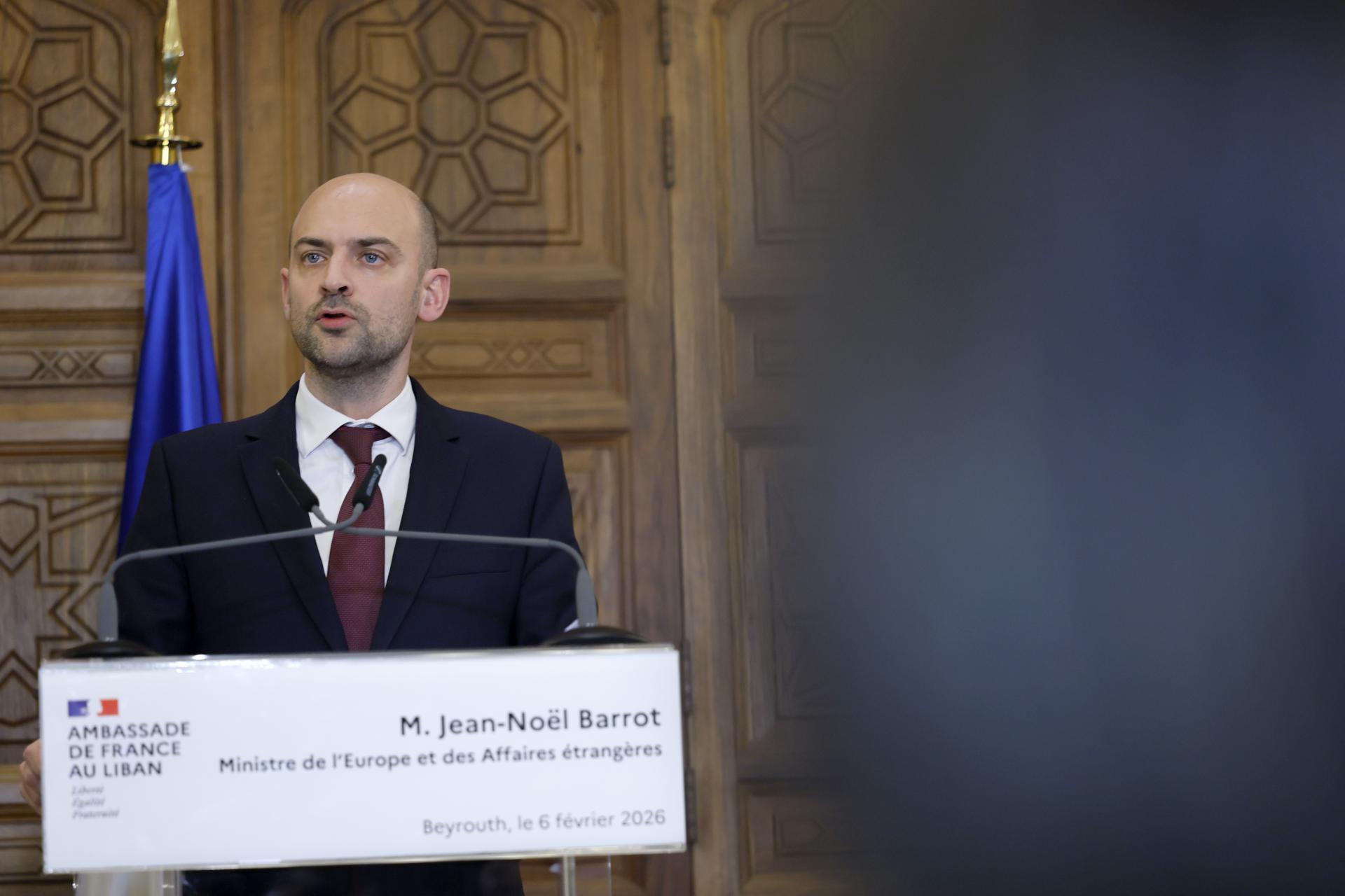 Escândalo Epstein chega ao governo Macron