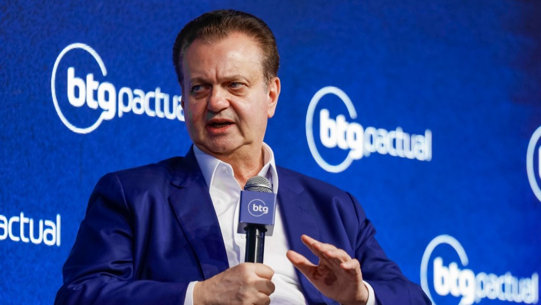 Gilberto Kassab defendeu terceira via contra polarização e garantiu que PSD terá candidato à Presidência.