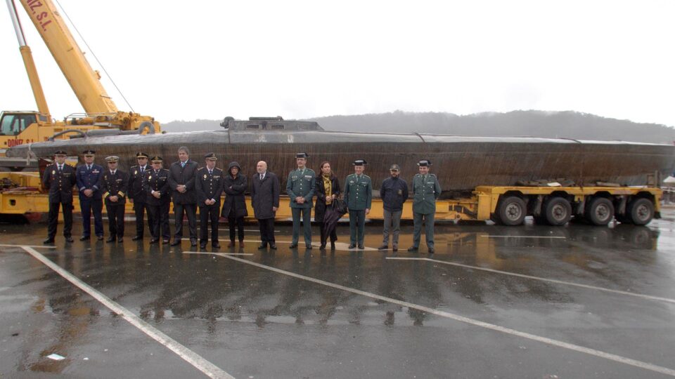 Cocaína sob as águas: como são os submarinos utilizados pelo narcotráfico