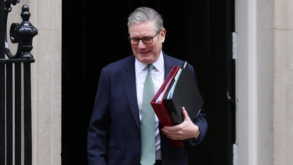 Crise do governo trabalhista do Reino Unido se aprofunda, com terceira saída em uma semana