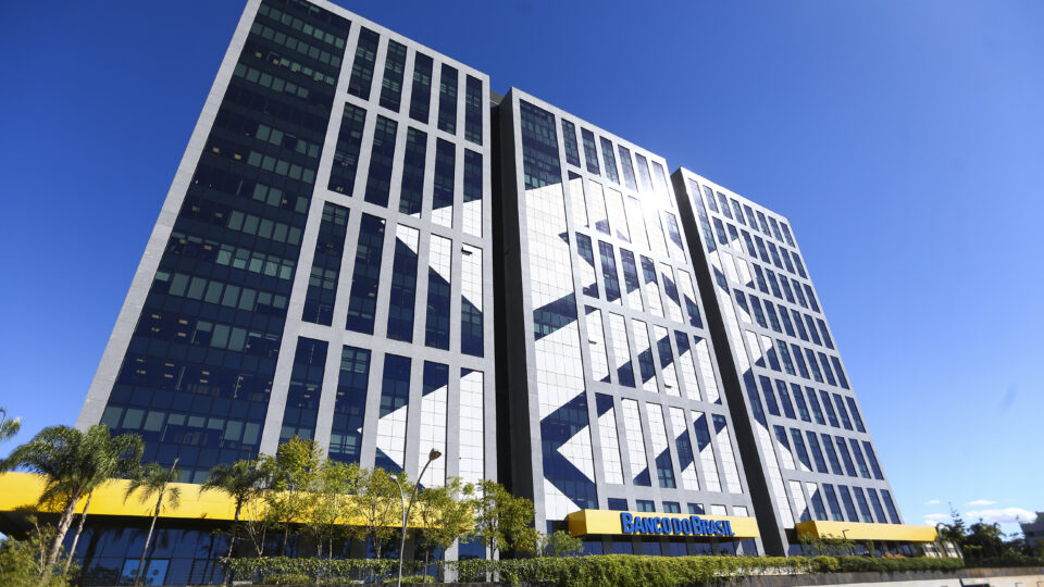 TCU vê falhas em campanhas de publicidade de R$ 750 milhões do BB