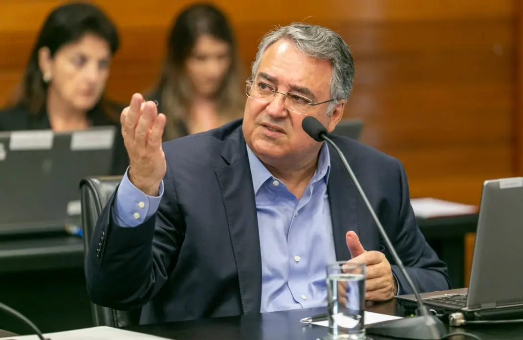 os políticos que fizeram de SC o estado mais conservador do país