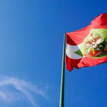 Bandeira de SC estado considerado o mais conservador do país.