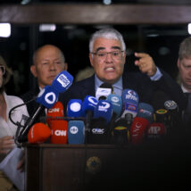 Oposição protocola impeachment de Toffoli; veja quem assina o pedido