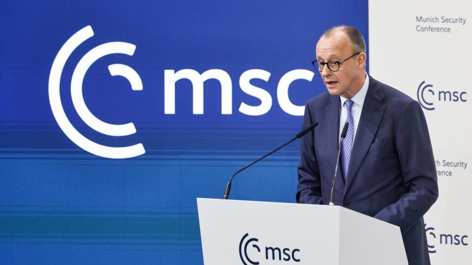 Alemanha diz que EUA perdeu liderança mundial e que Europa não pode importar “guerras culturais” de Trump