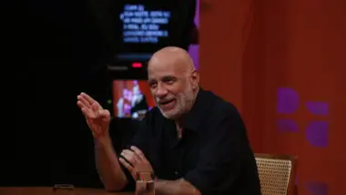 Sociólogo é alvo de notícia-crime por acusar "lobby judeu" de ser o financiador de Epstein