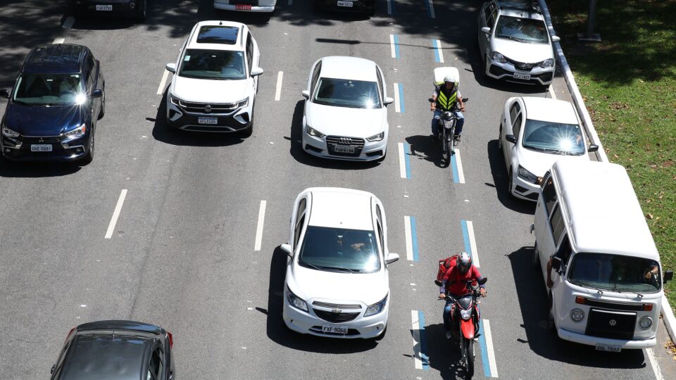 Da escala 6×1 ao tarifaço de Trump: por que governantes conseguem o oposto do que pretendem