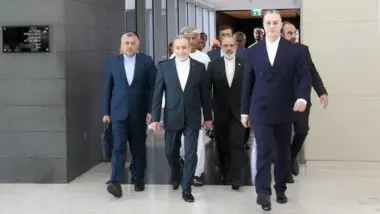 At the beginning of the month, an Iranian delegation was in Oman. Iran and the USA continue to negotiate a nuclear agreement.