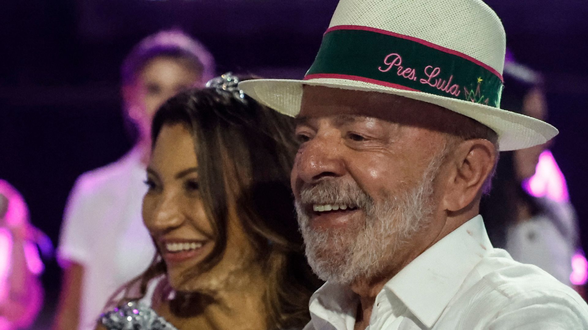 Certo da impunidade, Lula homenageia a si mesmo na Sapucaí. Mas isso nem é o pior.