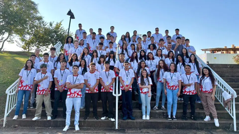 Trilha Jovem Foz do Iguaçu: voltado à formação para o mercado de trabalho, especialmente no setor do turismo, o projeto alia educação, cidadania e empregabilidade na região da tríplice fronteira.