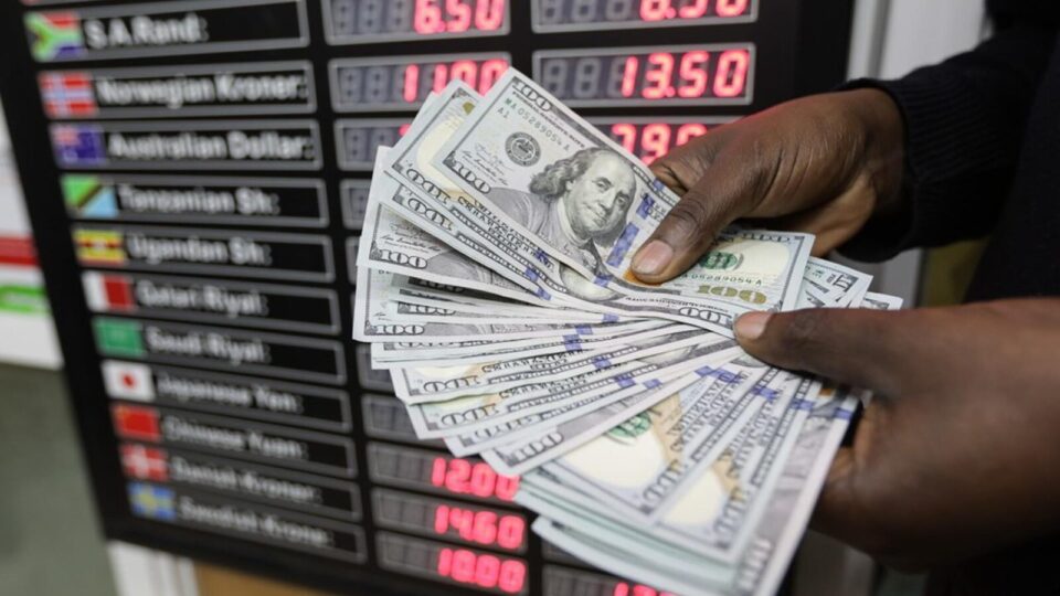 Até quando o dólar vai permancer como moeda global?