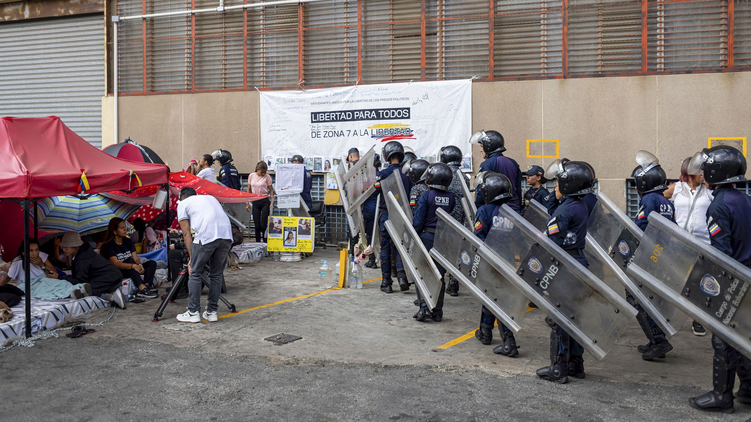 ONG diz que ainda existem mais de 600 presos políticos na Venezuela