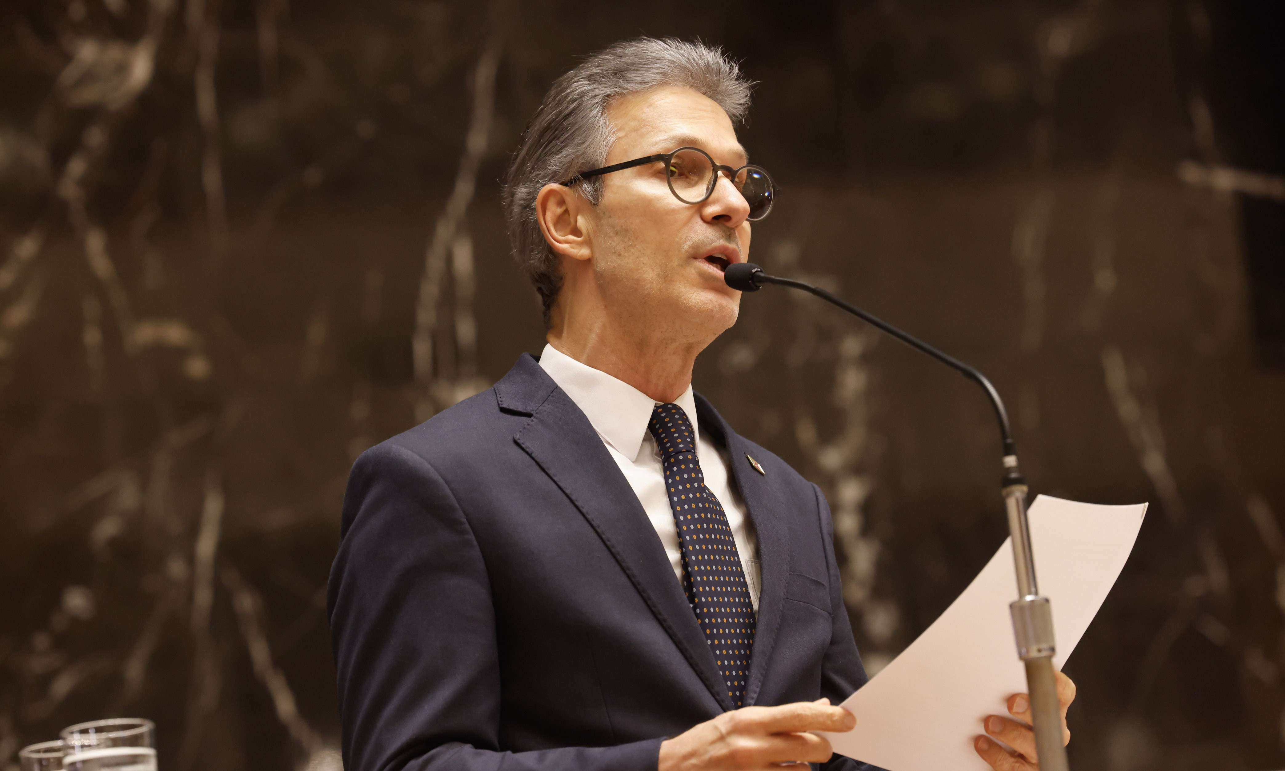 Zema alega exclusividade ao criticar o Supremo, evita menção a ministros ou a adversários e fala em “Supremo Balcão de Negócios”