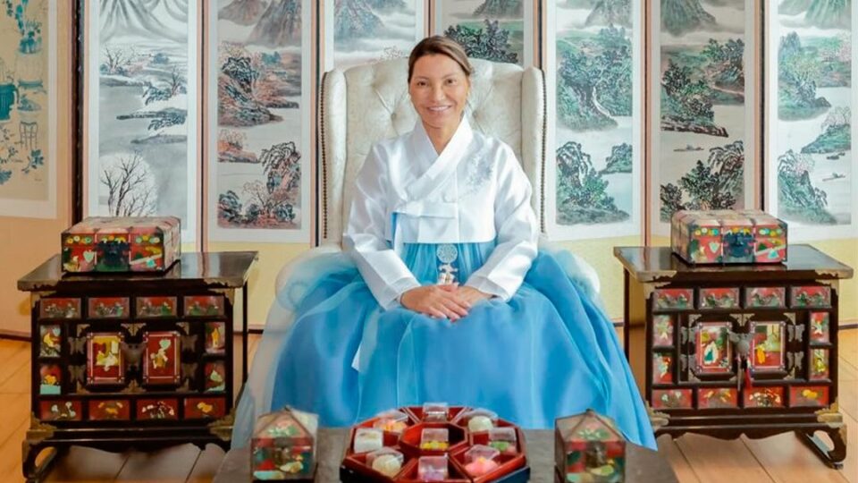 Janja desembarca na Coreia do Sul antes de Lula