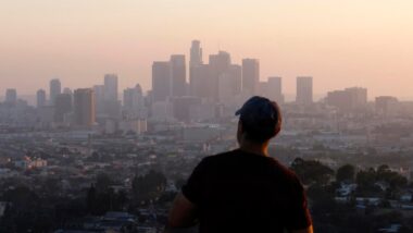 Vista do centro de Los Antegeles fotografada em julho de 2023. Imagem referente a matéria