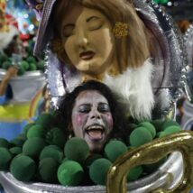 “Família em conserva” potencializa voto cristão em setor que Lula é mais rejeitado nas urnas Desfile da Acadêmicos de Niterói acirra críticas no meio evangélico e tende a ampliar a resistência ao PT entre esse eleitorado em 2026.