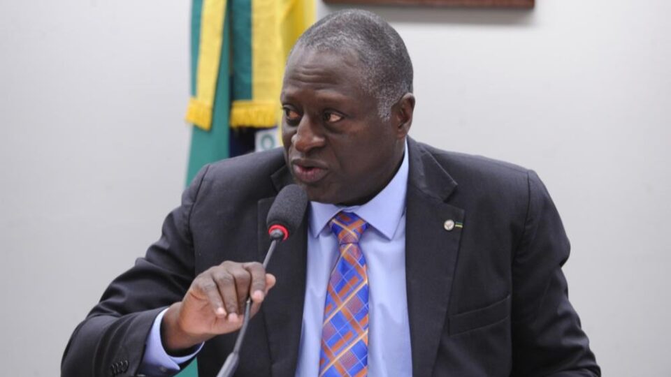 Hélio Lopes anuncia que disputará vaga no TCU