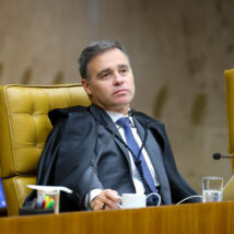 André Mendonça manda Alcolumbre devolver dados de Vorcaro para PF e CPMI do INSS André Mendonça assumiu relatoria do Caso Master após saída de Toffoli, mas já conduzia inquérito sobre fraudes no INSS.
