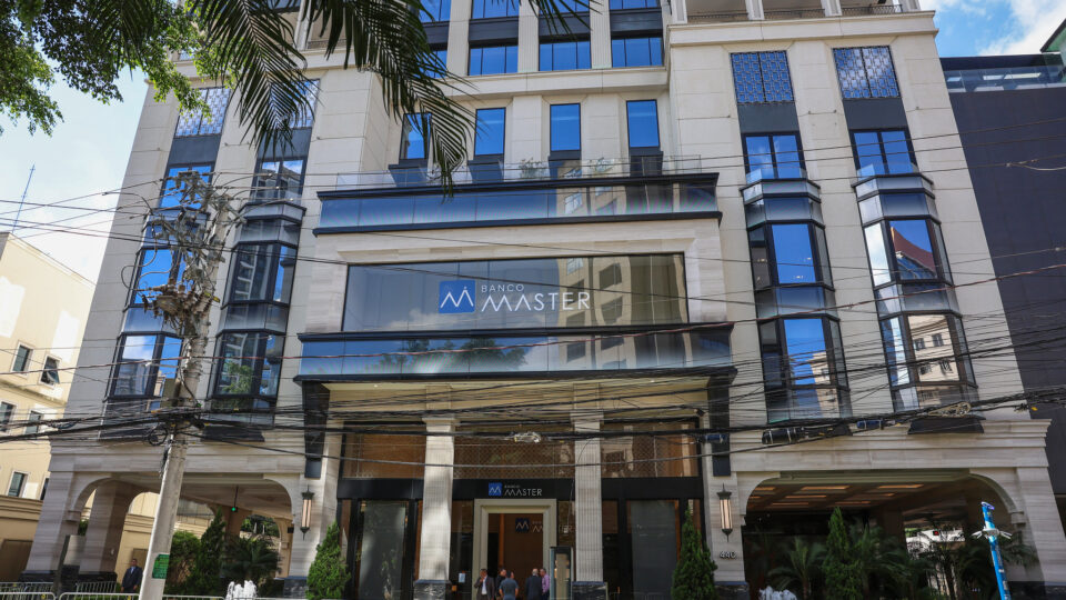 Como a Polícia Federal pretende acelerar a investigação sobre o Banco Master?