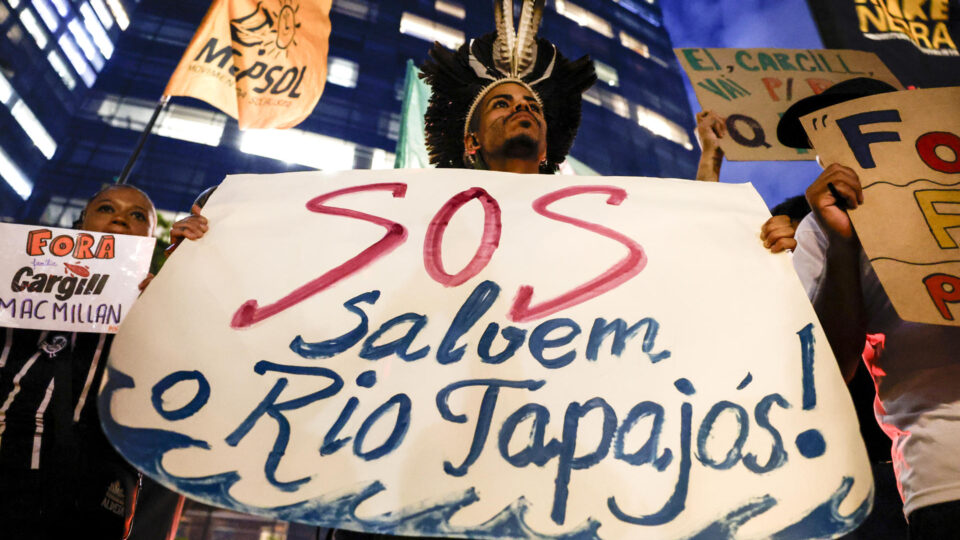 Indígenas invadem terminal da Cargill em Santarém (PA) em protesto contra decreto de Lula