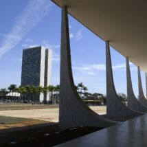 As figuras minúsculas da República: os omissos diante dos abusos do STF congresso visto do supremo stf