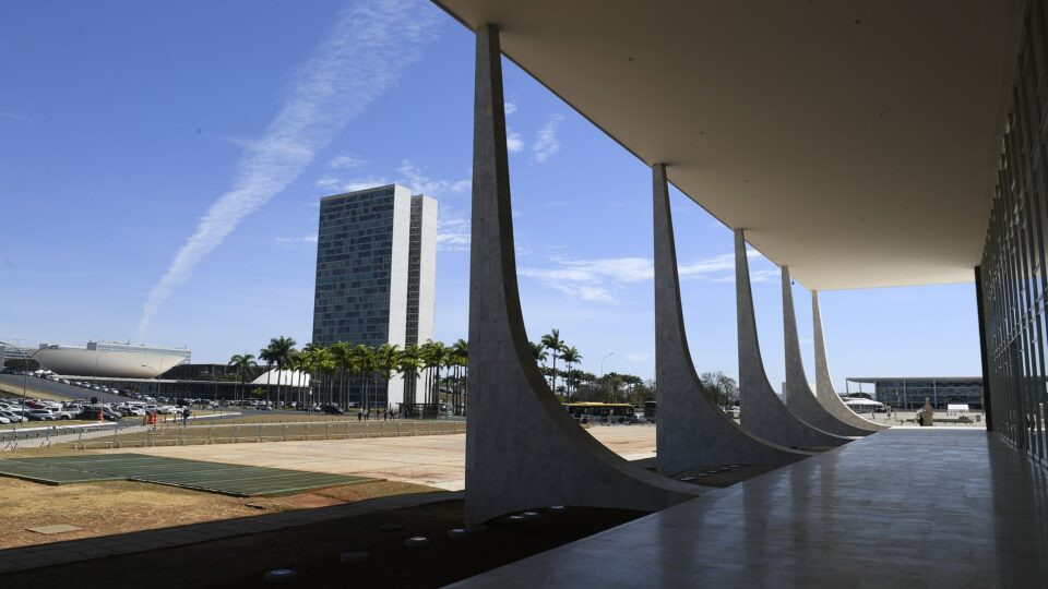 As figuras minúsculas da República: os omissos diante dos abusos do STF