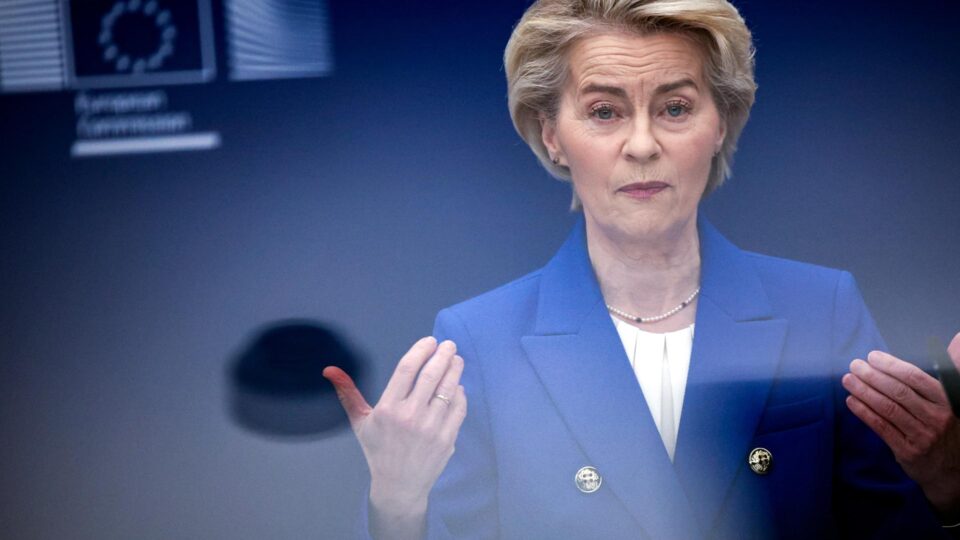 UE congela ratificação de acordo comercial com EUA em meio a impasse de tarifas