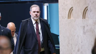 Relação entre ministro e Daniel Vorcaro passa por resort fundado pela família e vendido a fundos de investimento.