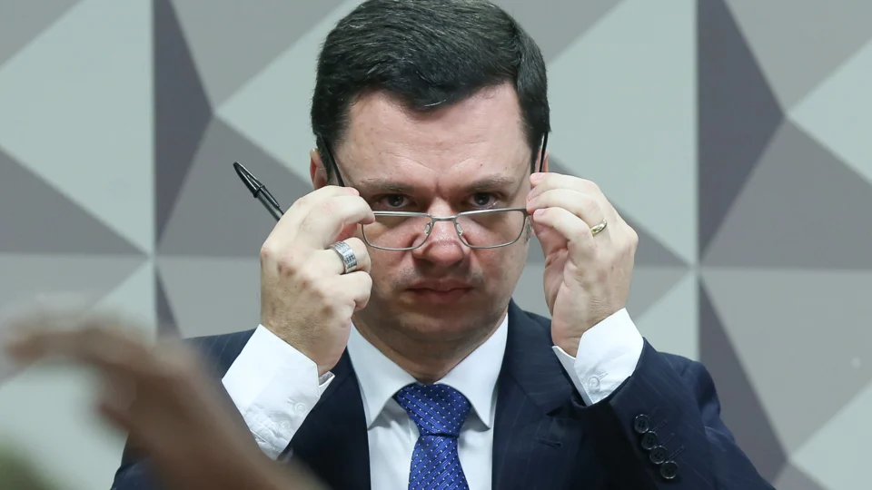 Moraes cobra explicações da PM sobre visitas fora do horário para Anderson Torres
