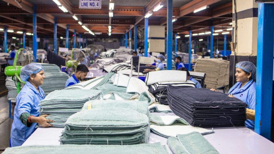 O desafio de adaptar a produção da Shein ao Brasil