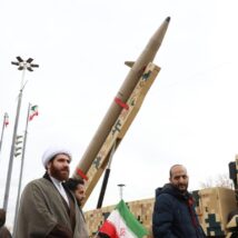 Comemoração dos 47 anos da Revolução Islâmica de 1979, em Teerã. Imagem referente a matéria