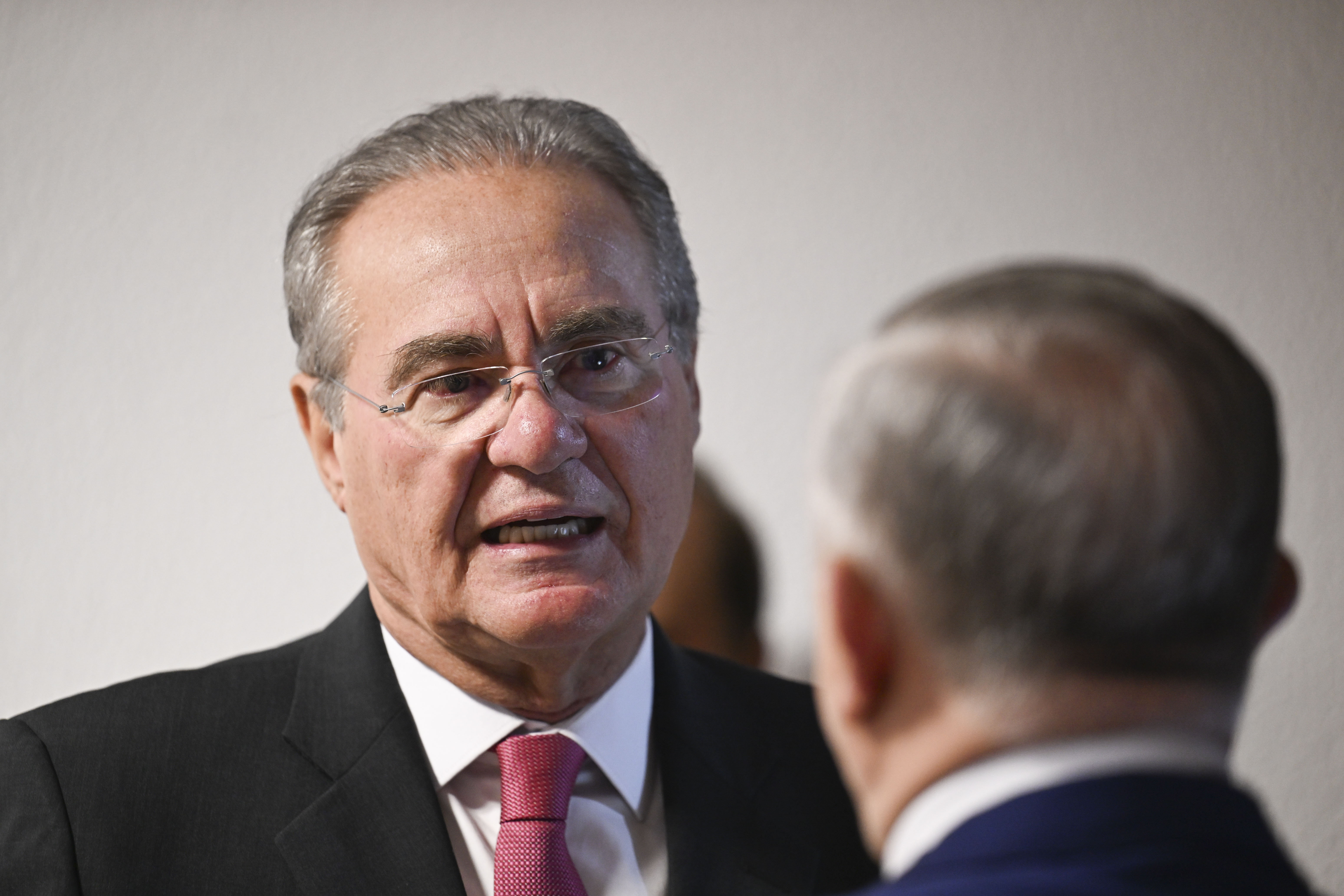 Vorcaro prestará depoimento no Senado, diz Renan Calheiros