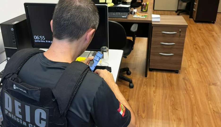 Operação Presságio foi deflagrada em 2024 pela Polícia Civil, com apreensões na Câmara de Vereadores e Prefeitura de Florianópolis.