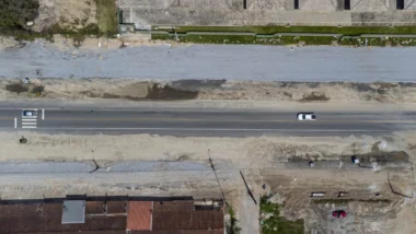 Obra rodovia Litoral do Paraná