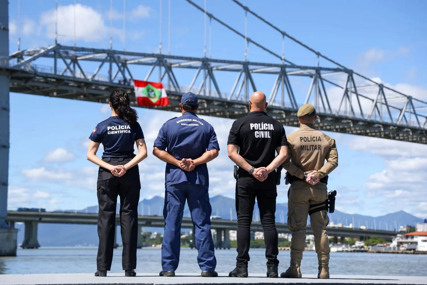 Profissionais da Polícia Científica, Polícia Civil e Polícia Militar atuam de forma integrada em Santa Catarina, estratégia que tem reforçado a prevenção, a investigação e a queda dos índices de criminalidade no estado. 