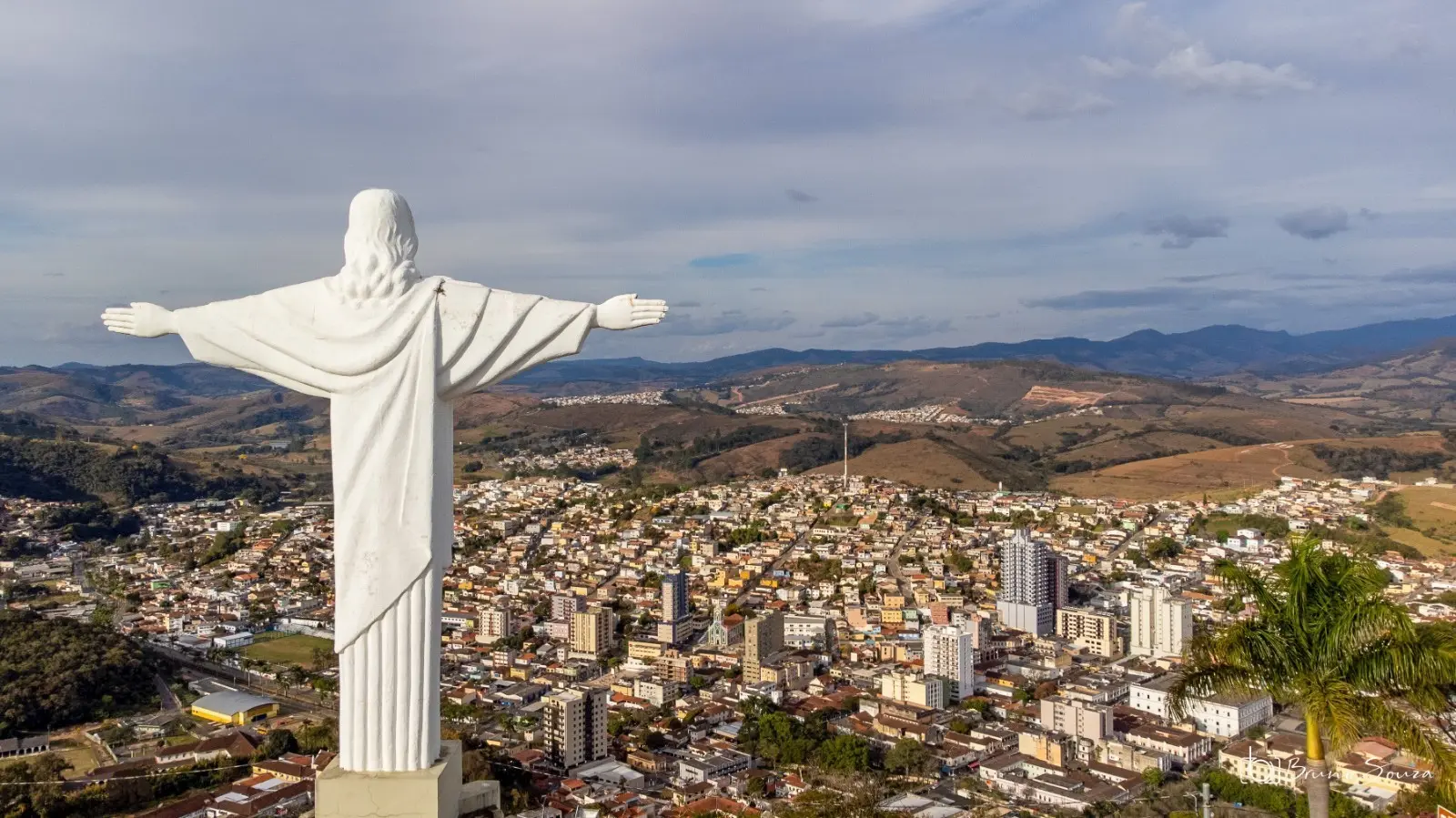 cidade brasileira o maior complexo hidromineral do planeta