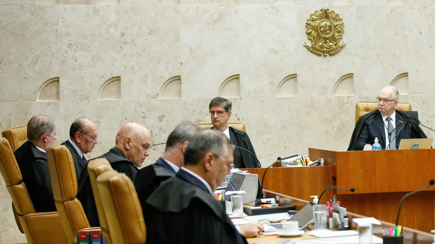 Edson Fachin preside sessão no STF